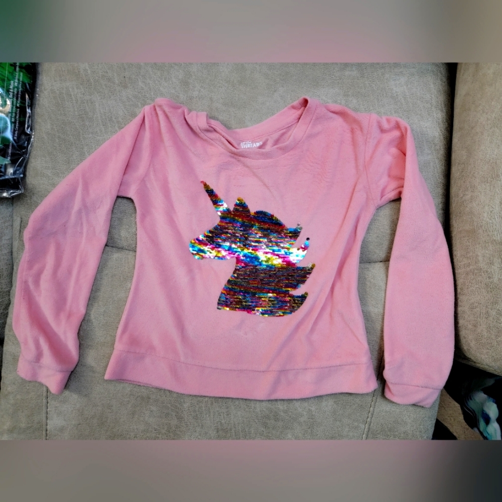 Girls super soft flip sequin unicorn sweater size M